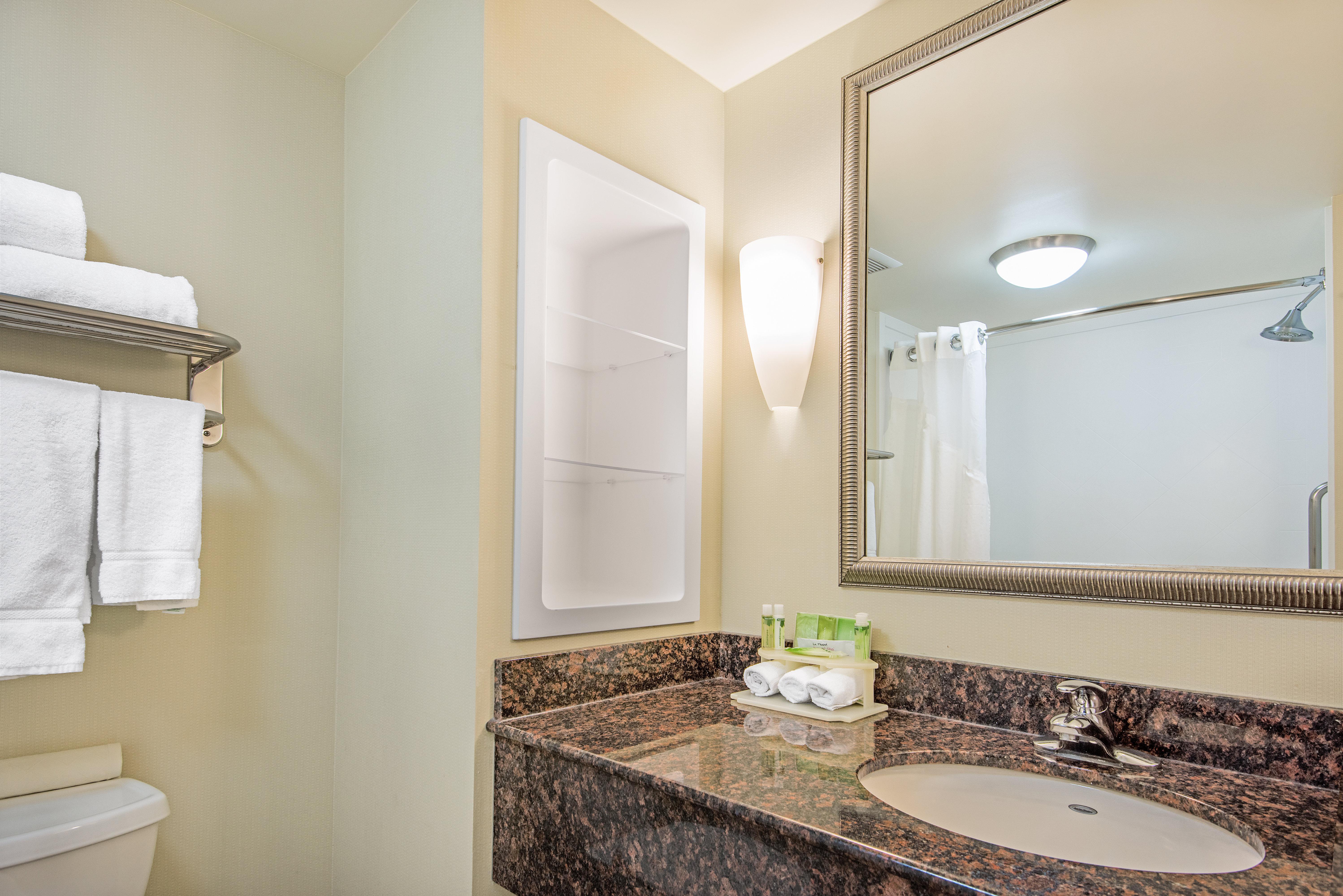Holiday Inn Express Hotel & Suites Clute-Lake Jackson By Ihg Экстерьер фото