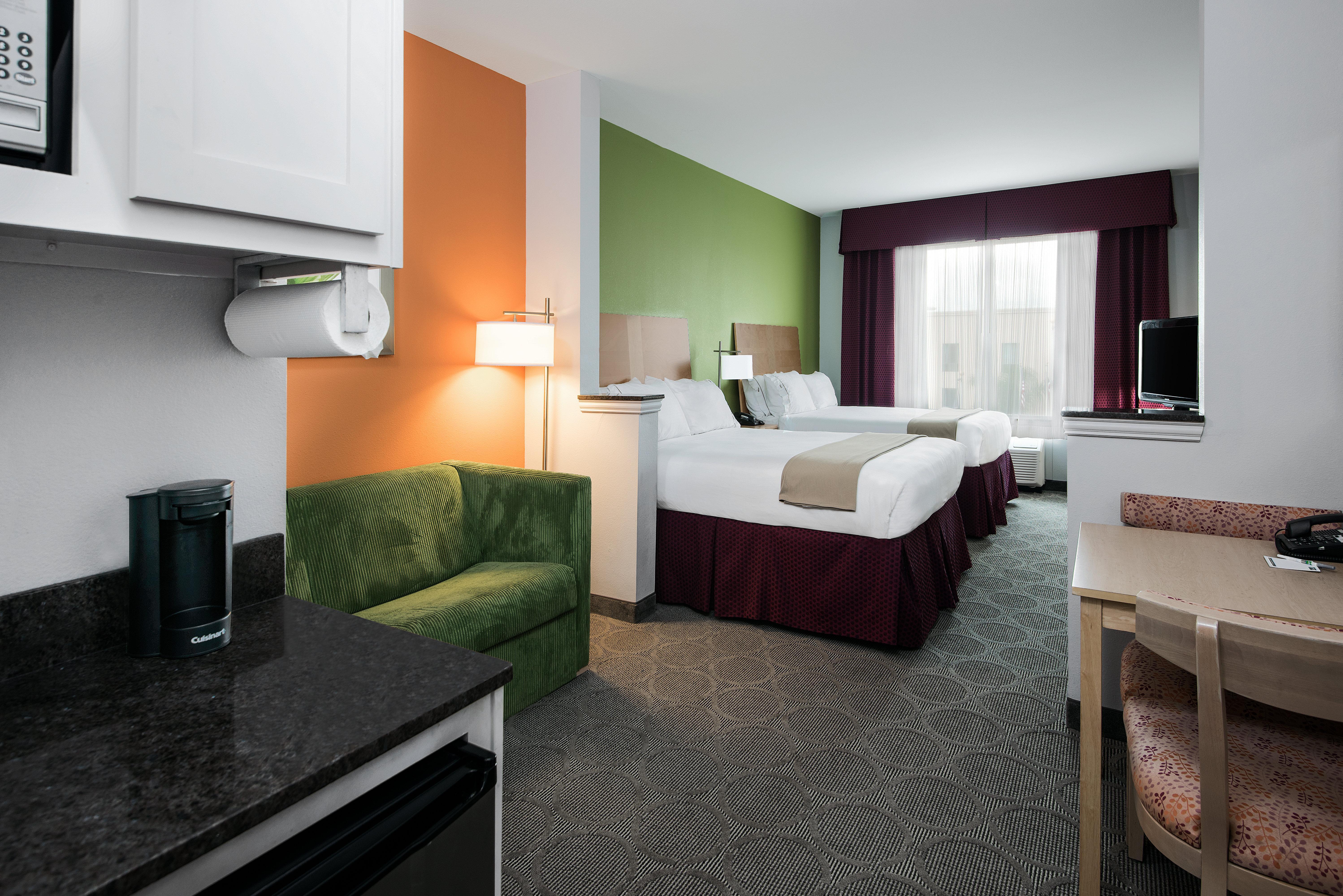 Holiday Inn Express Hotel & Suites Clute-Lake Jackson By Ihg Экстерьер фото